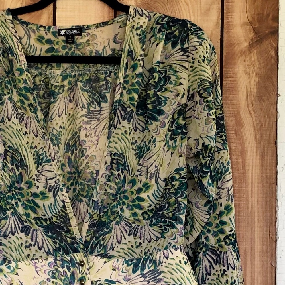 Lily White Long Sleeve Blouse